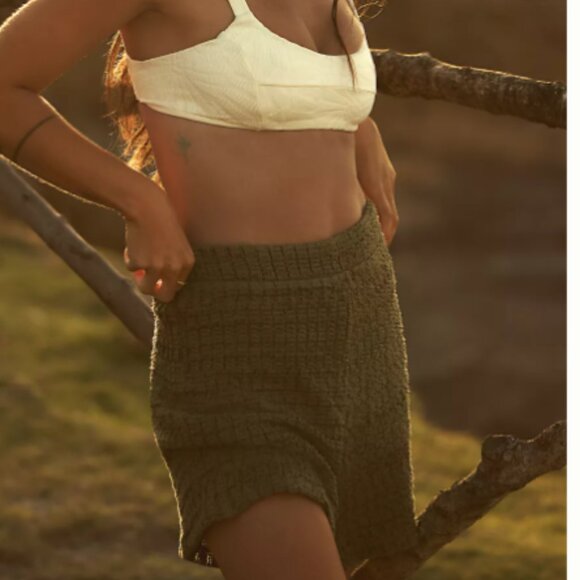 Brand New by Anthropologie Celandine Crochet-Knit Pull-On Shorts - Picture 5 of 6